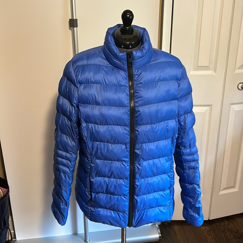 Womens 32 DEGREES blue lightweight, puffer jacket. Size L.